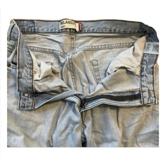 Levi's 550 Relaxed Straight Leg Jeans Blue Light Wash Distressed Denim 36x30 - Picture 6 of 10